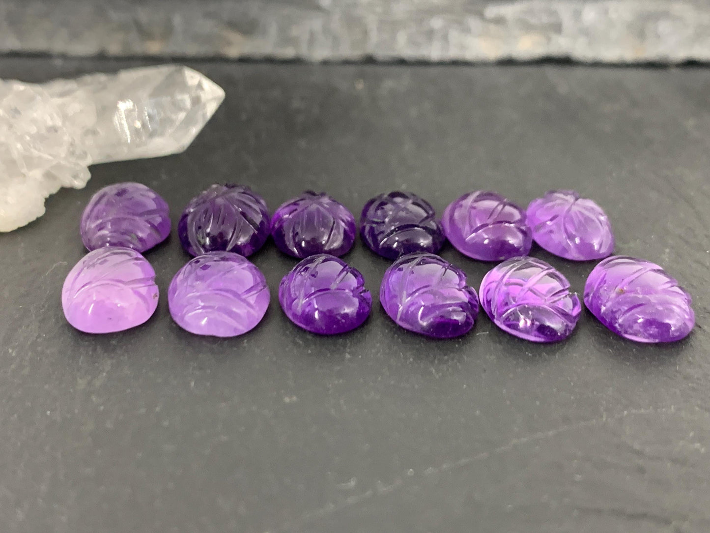 Amethyst carving cabochon - Handcarved cabochon/ W283-1