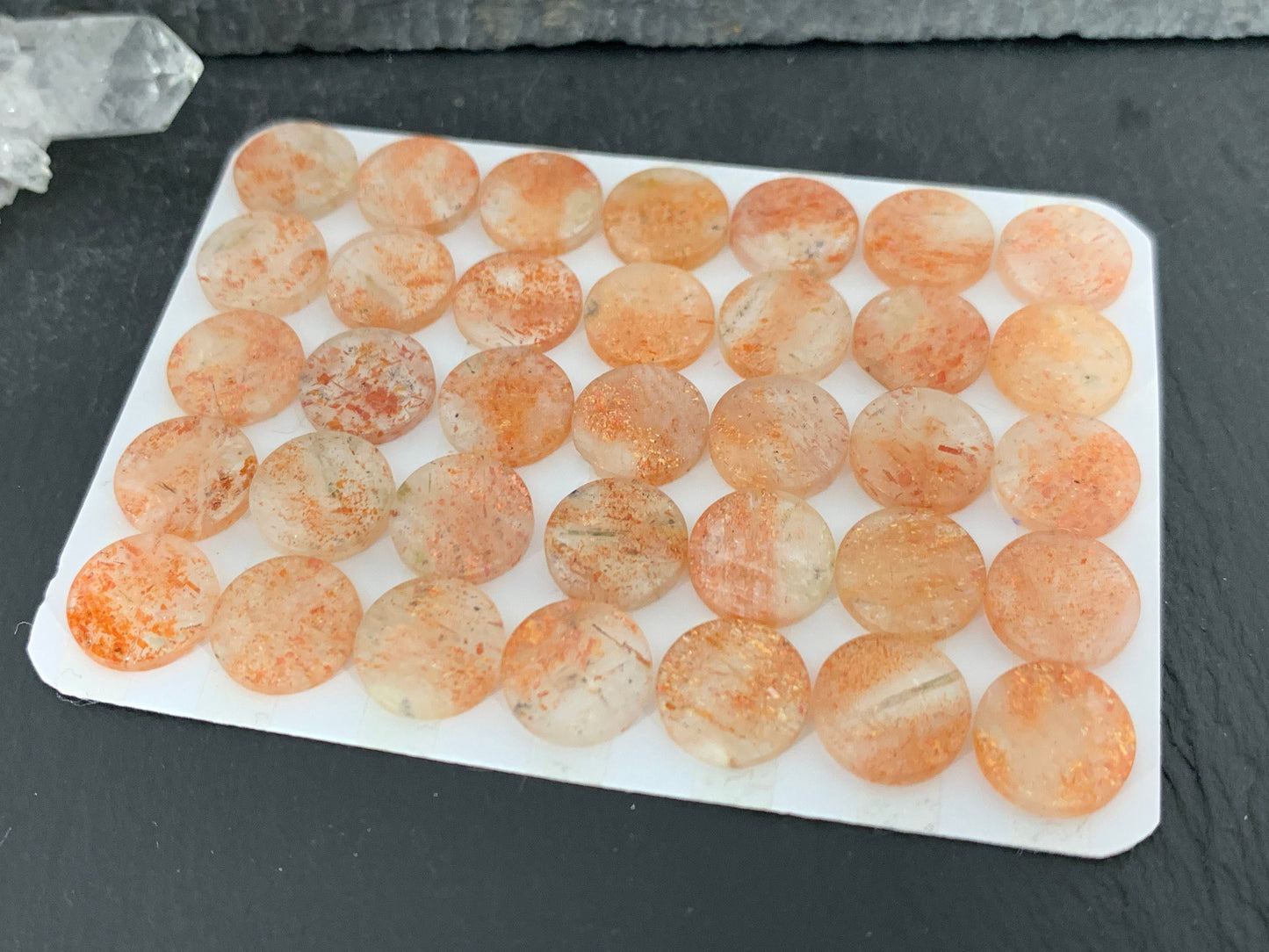Flat Sunstone round 10mm cabochon - Calibrated cabochons