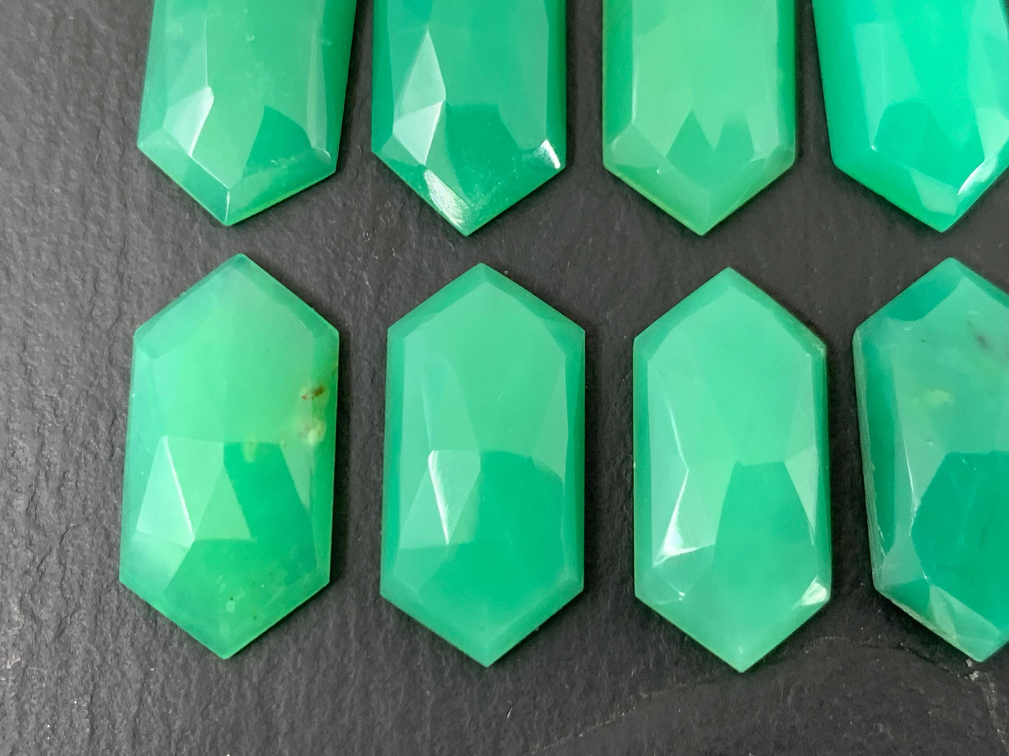 Faceted Chrysoprase hexagon 10x20mm cabochon