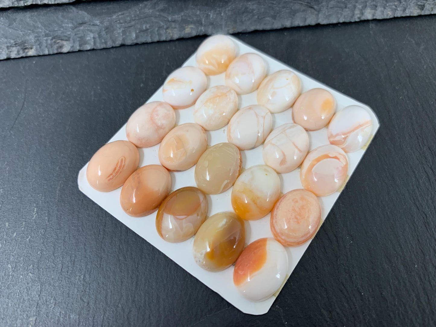 Mexican Opal oval 12x16mm cabochon - Calibrated cabochons