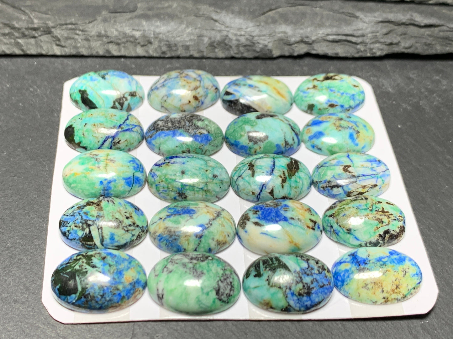 Azurite 13x18mm oval cabochon - Calibrated cabochons