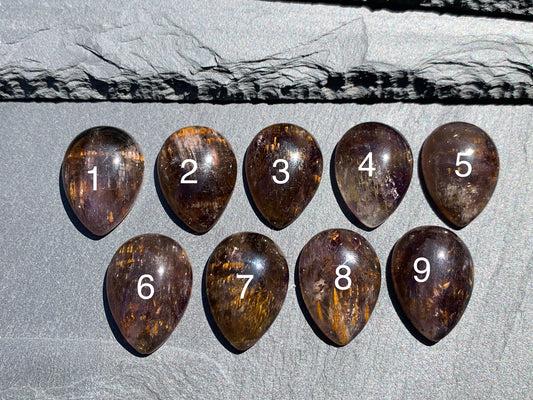 Amethyst Cacoxenite pear 18x25mm cabochon - Calibrated cabochons