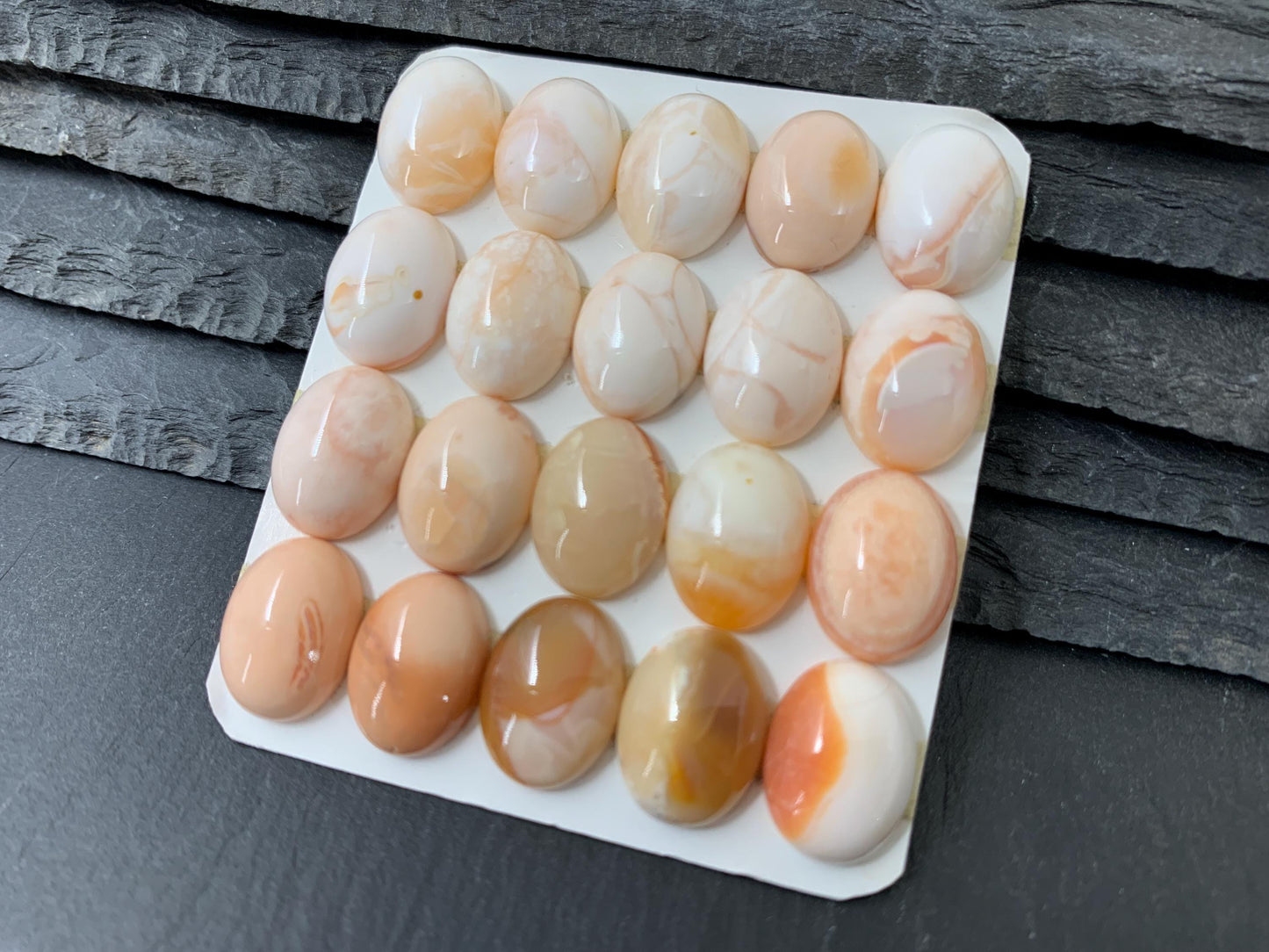 Mexican Opal oval 12x16mm cabochon - Calibrated cabochons