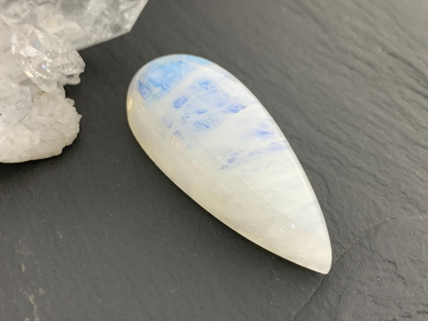 Rainbow Moonstone pear 37x16x9mm cabochon