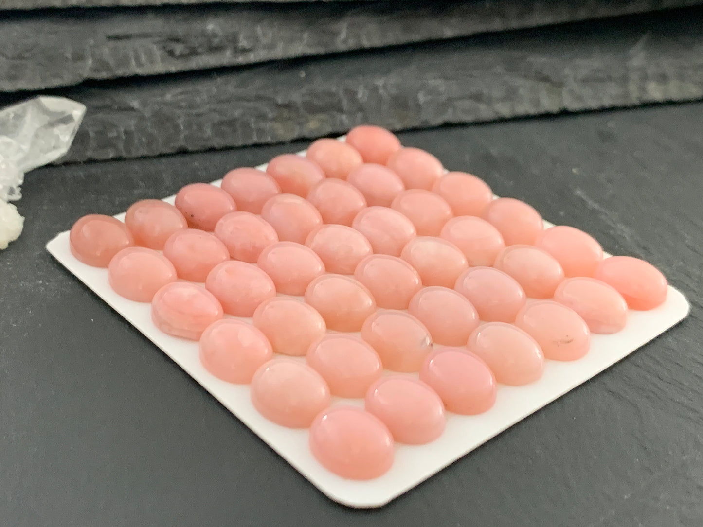 Pink Opal oval 8x10mm cabochon - Calibrated cabochons
