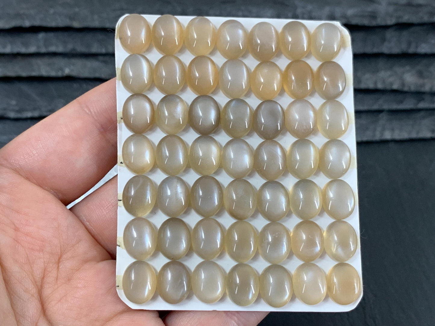 Grey Moonstone oval 8x10mm cabochon - Calibrated cabochons