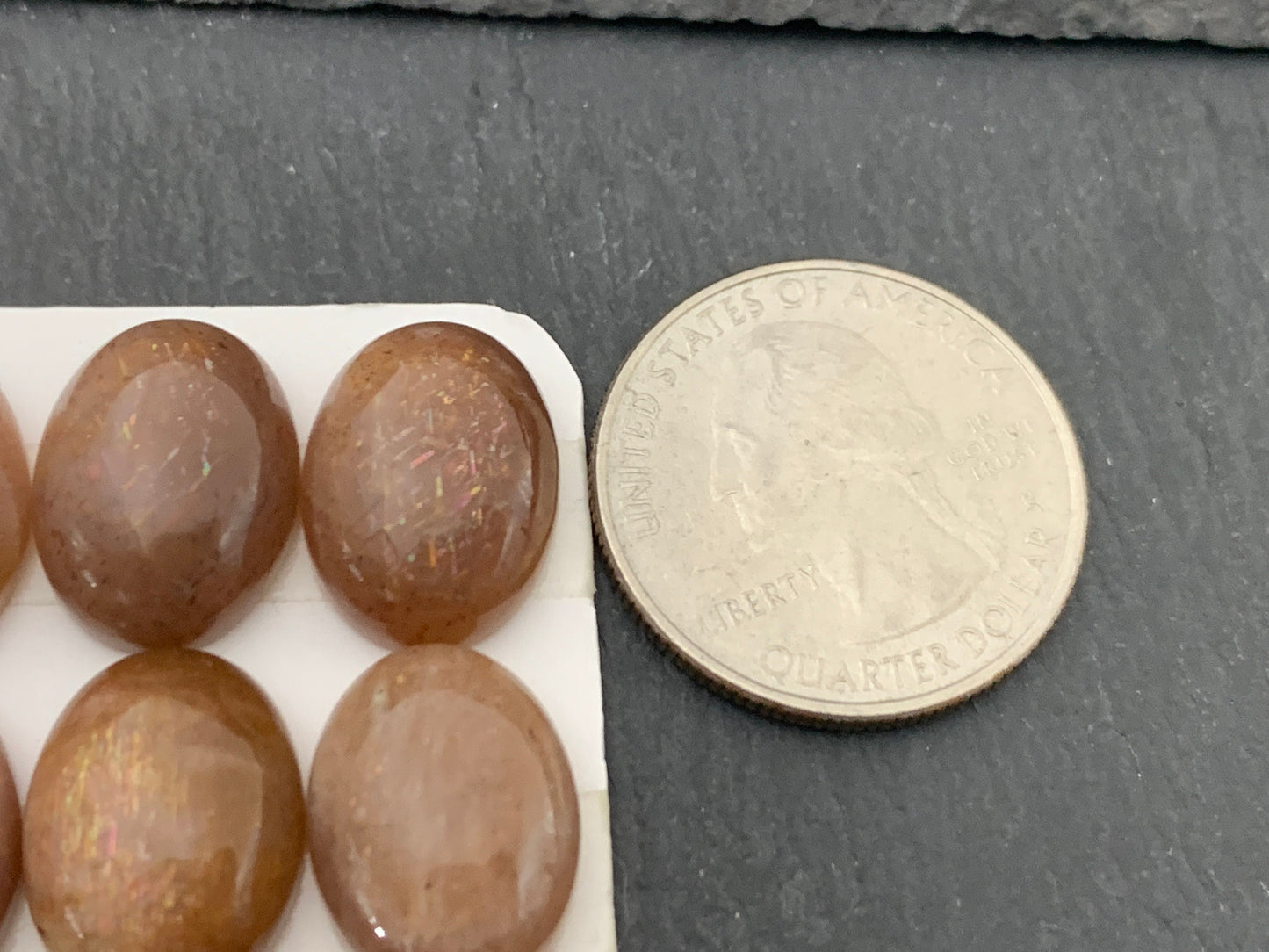 Gold Sunstone oval 12x16mm cabochon - Calibrated cabochons
