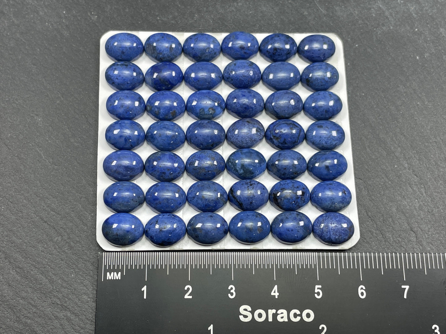 Dumorterite oval 8x10mm cabochon- Calibrated cabochons