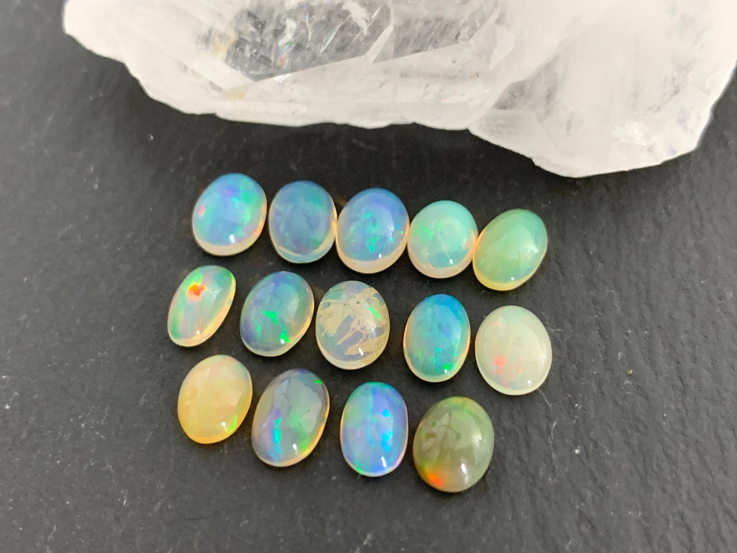 Ethiopian Opal oval 5x7mm cabochon