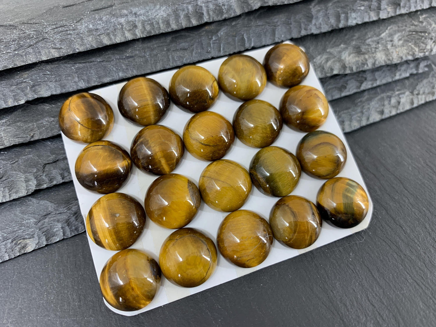 Tiger Eye round 15mm cabochon - Calibrated cabochons
