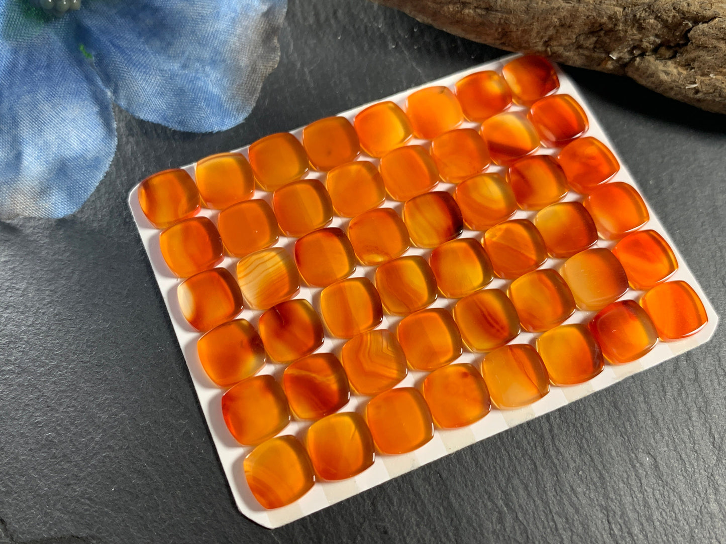 Flat Carnelian square cushion 8mm cabochon - calibrated cabochons