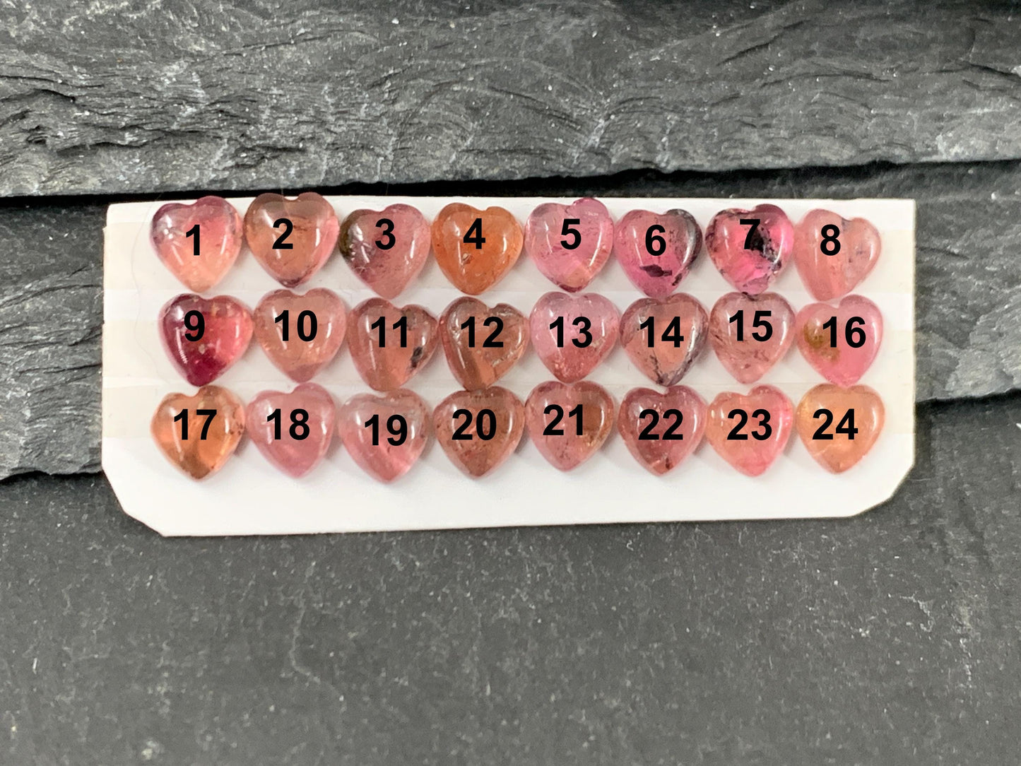 Tourmaline heart 5mm cabochon - Calibrated cabochons