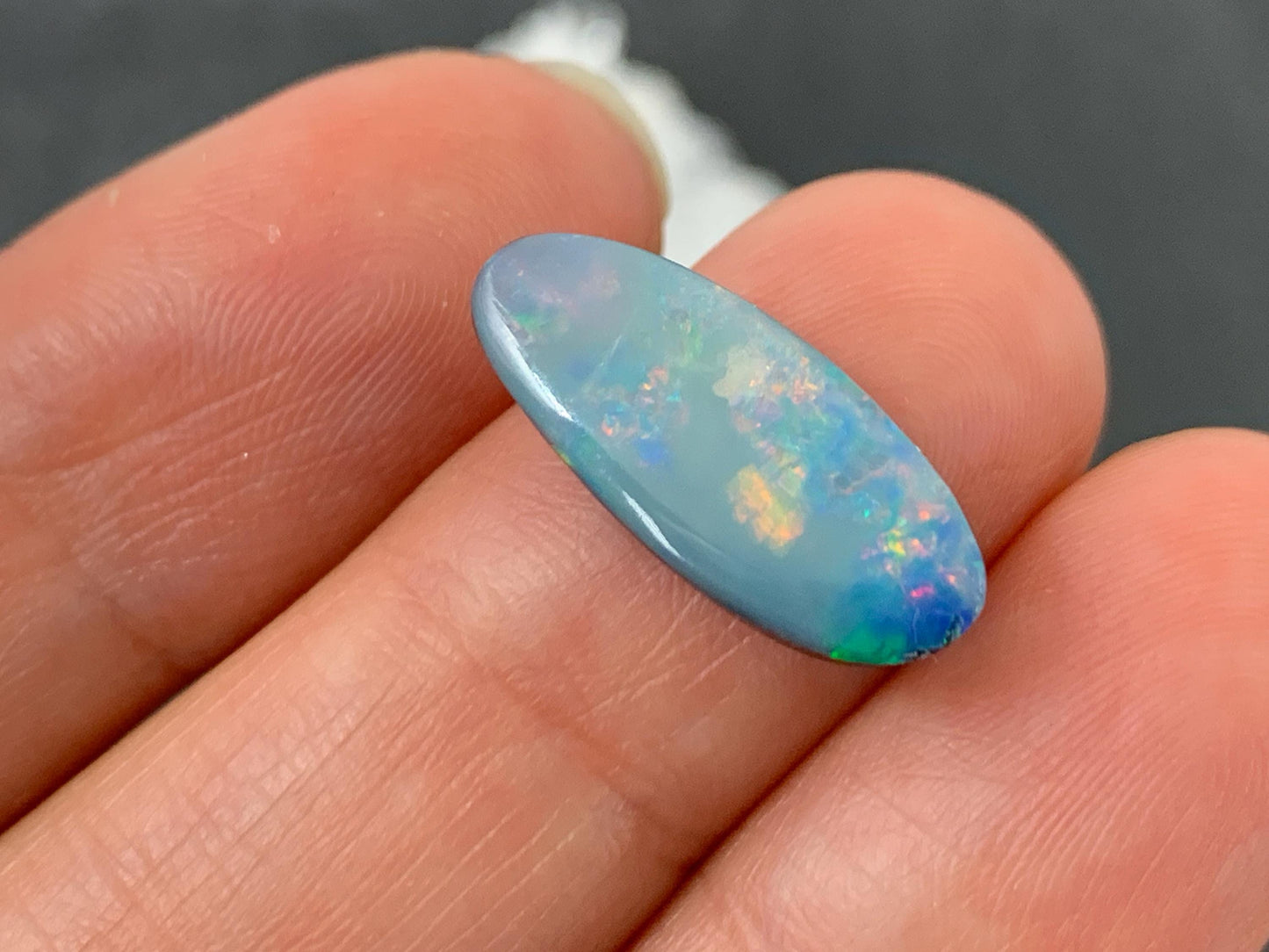 Australian Opal doublet 8x18x4mm cabochon - oval