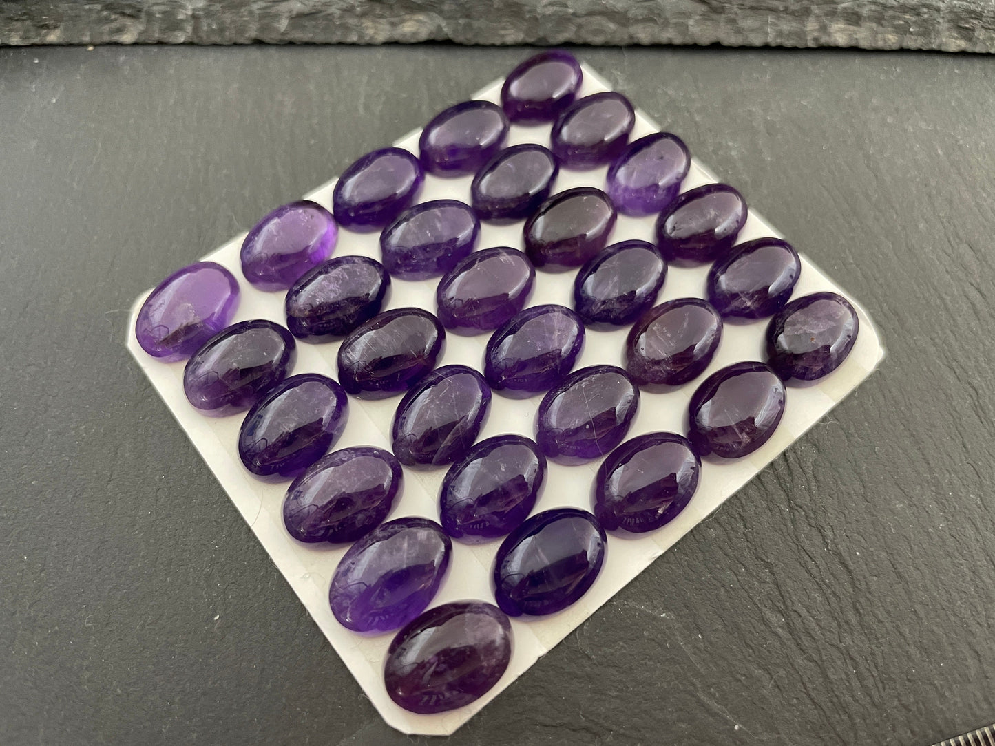 Amethyst oval 10x14mm cabochon - Calibrated cabochons