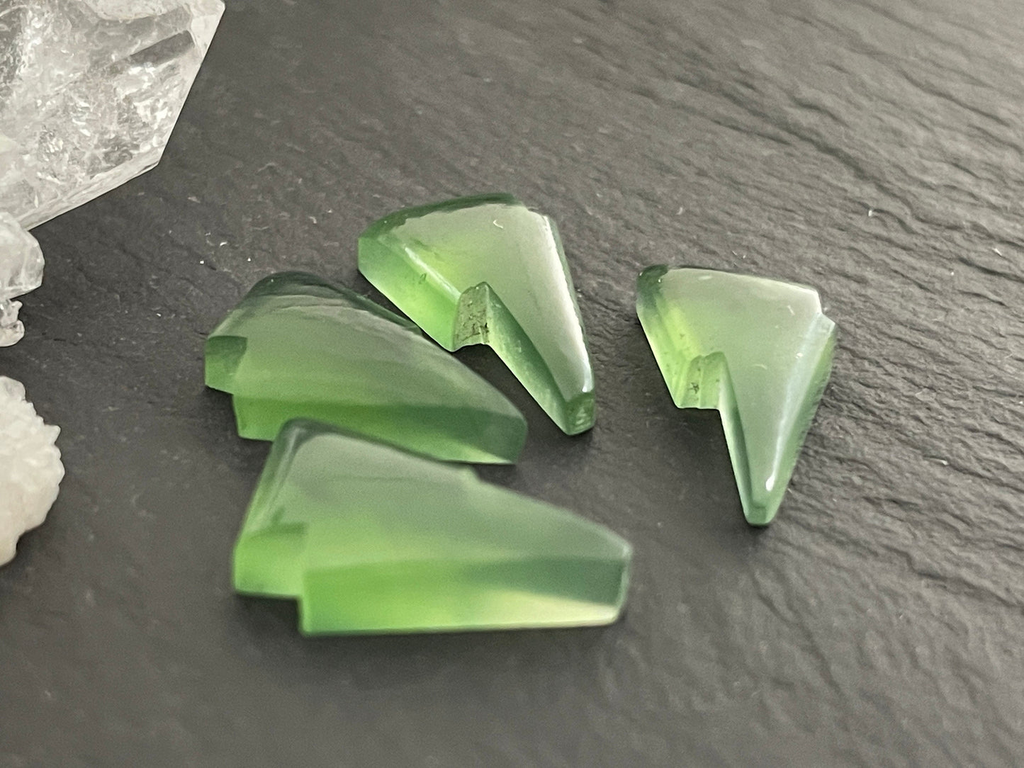 Serpentine lightning bolt 8x14mm cabochon