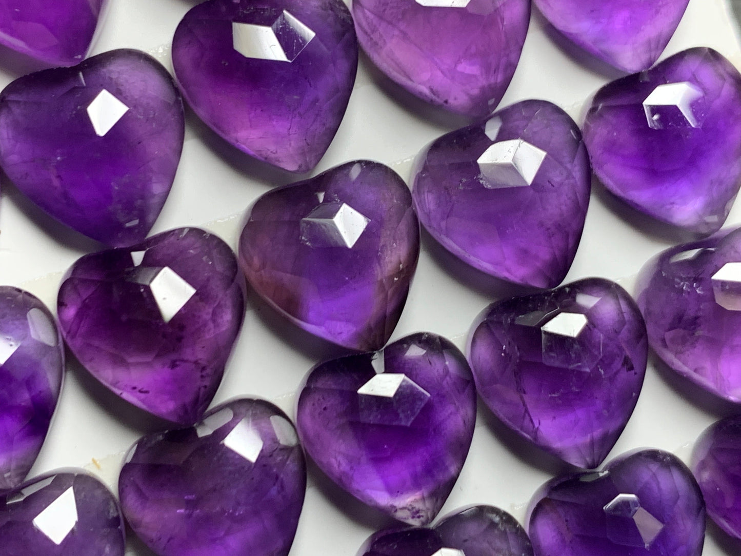 Faceted Amethyst heart 12mm cabochon - Calibrated cabochons