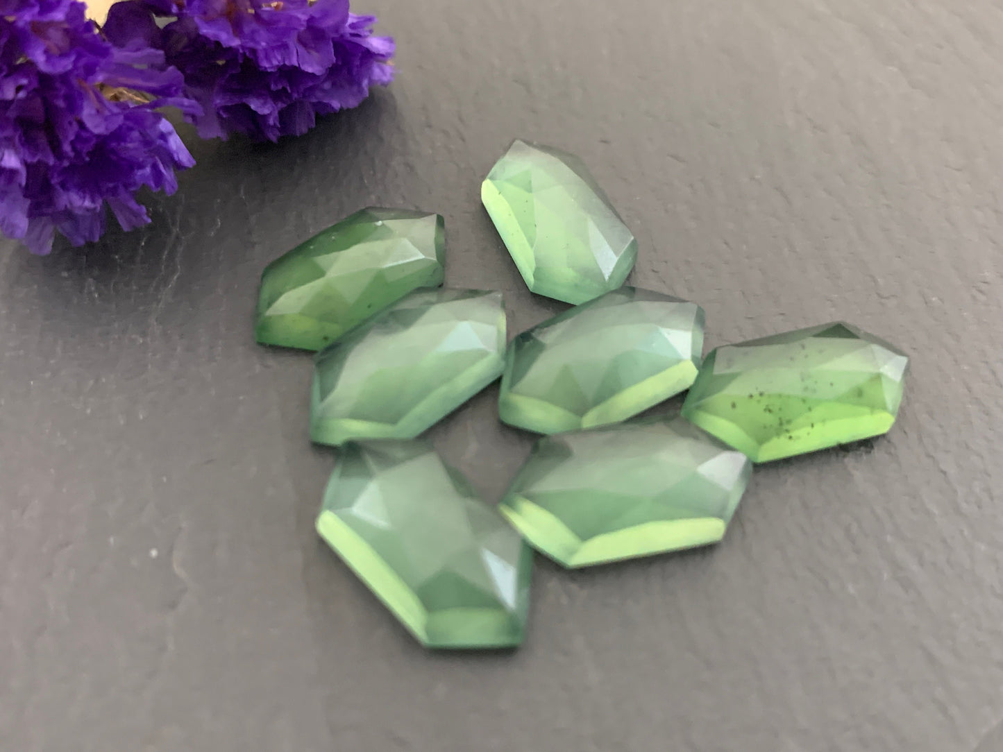 Faceted Serpentine long hexagon 8x16mm cabochon