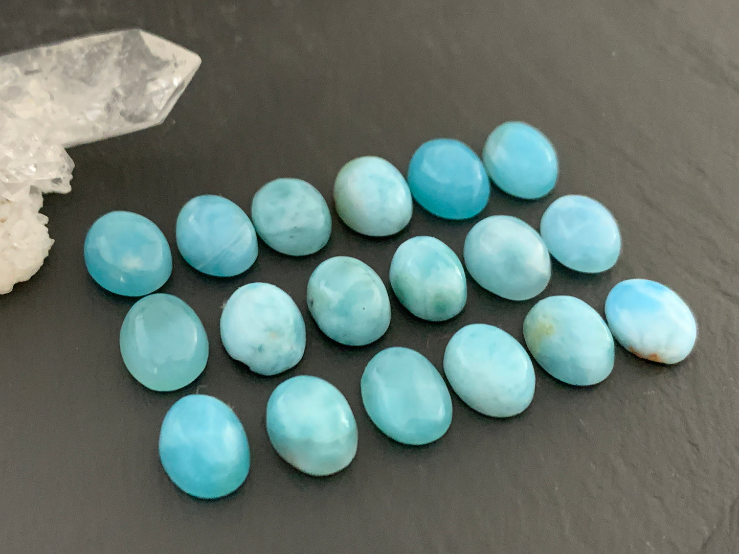 Larimar oval 7x9mm cabochon