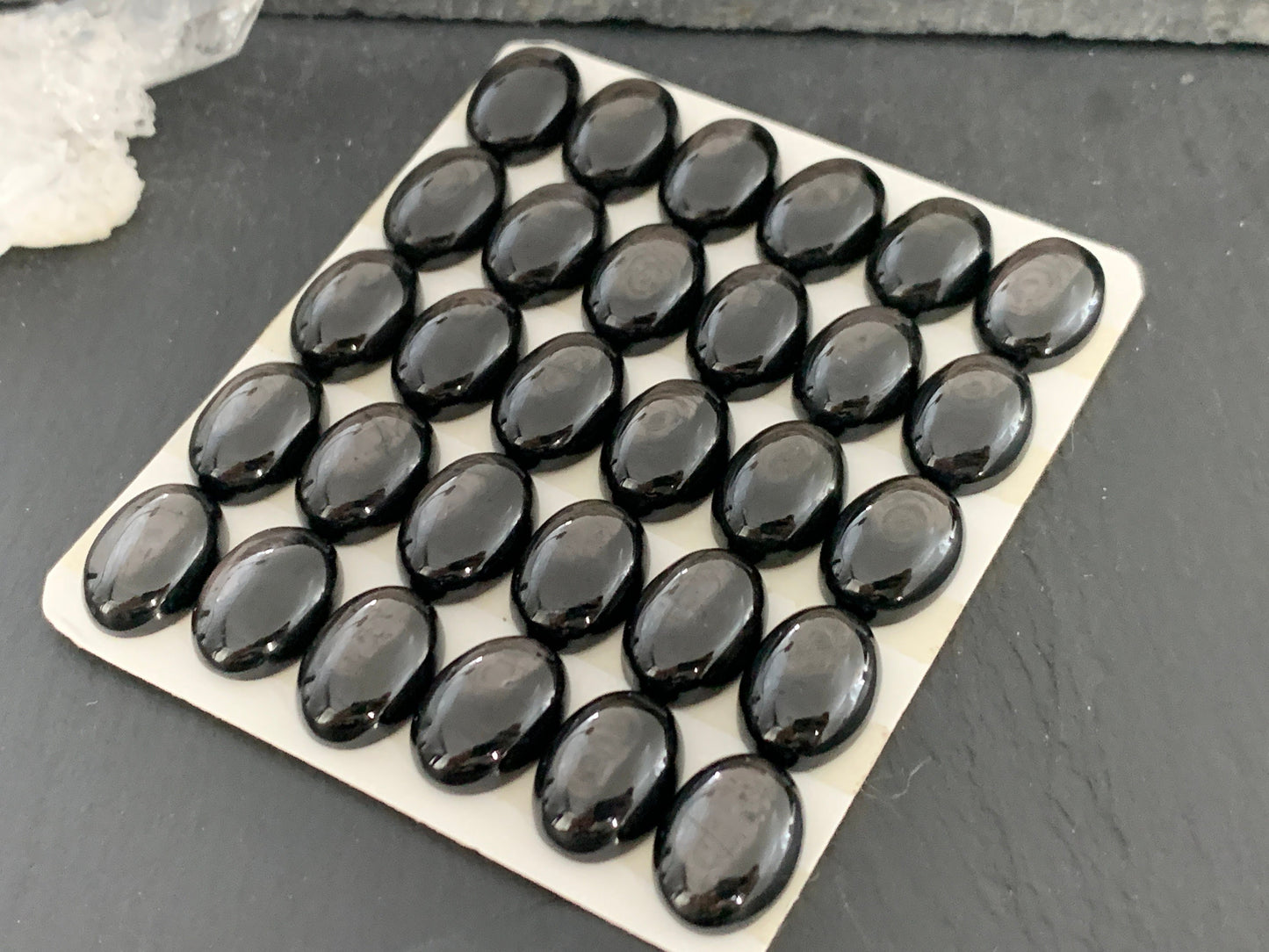 Hypersthenes oval 10x14mm cabochon