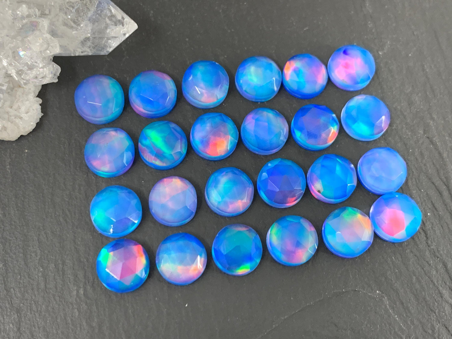 Faceted Aurora Opal round 8mm cabochon - Doublet cabochons