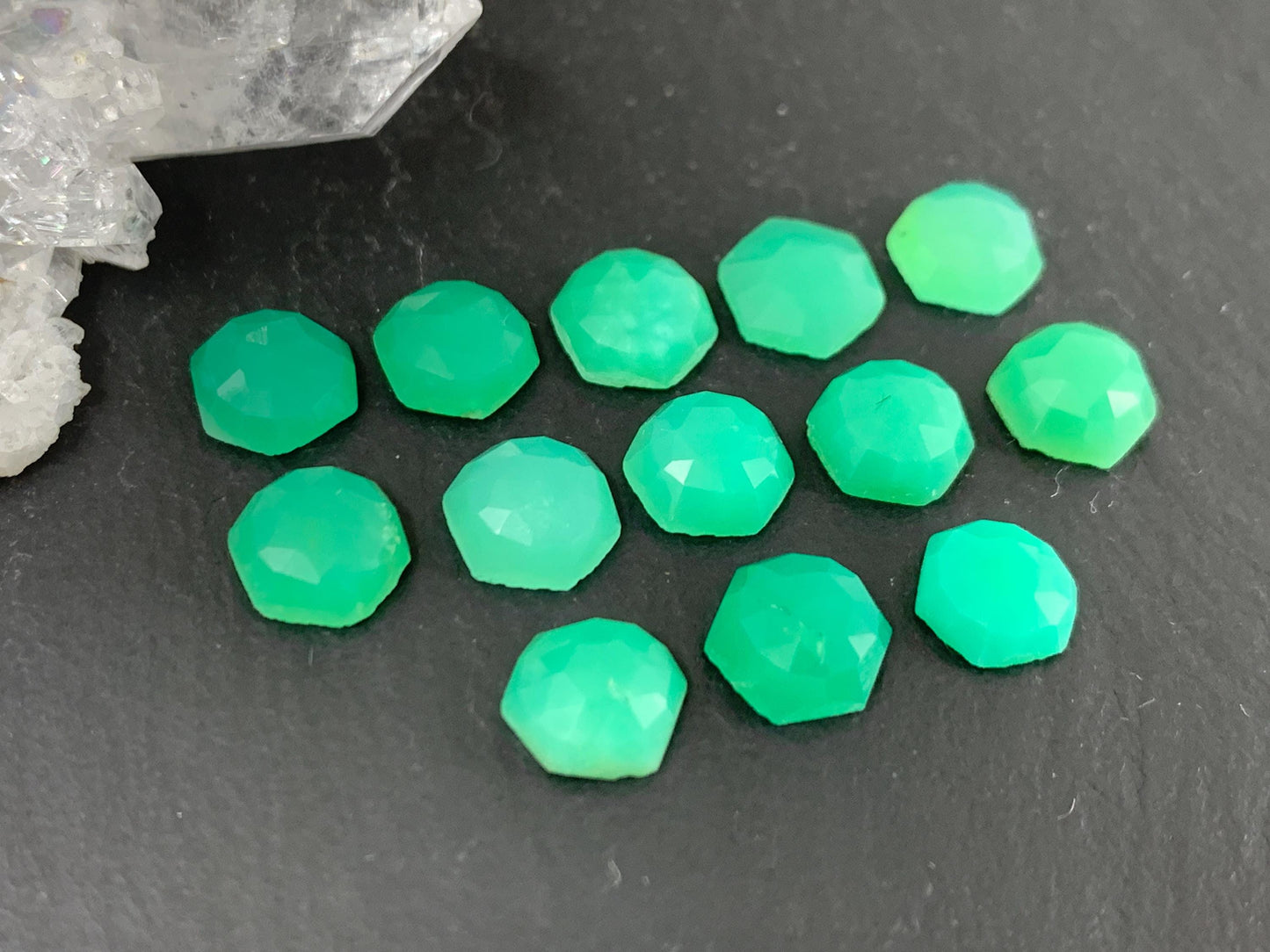 Faceted Chrysoprase hexagon 6mm cabochon