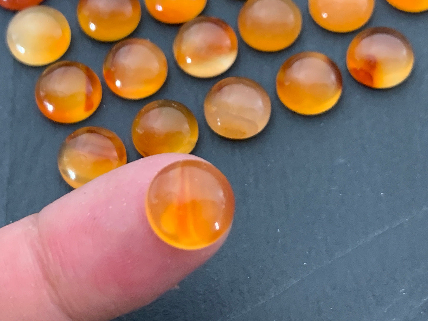 Carnelian round 10mm cabochon - Calibrated cabochons