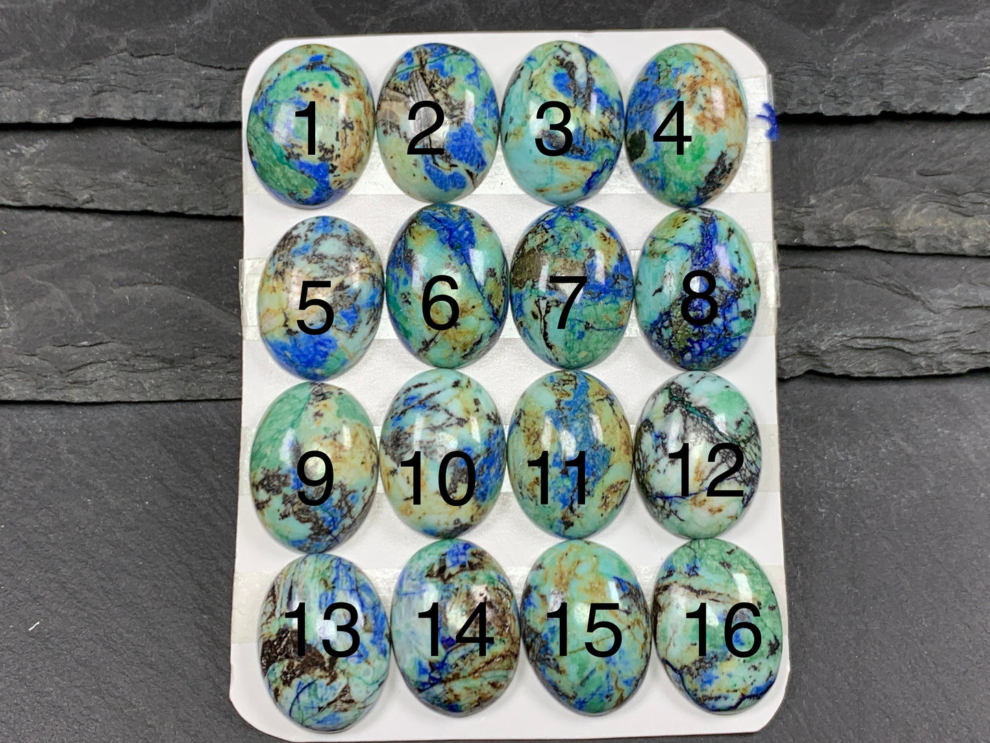 Azurite oval 15x20mm cabochon - Calibrated cabochons