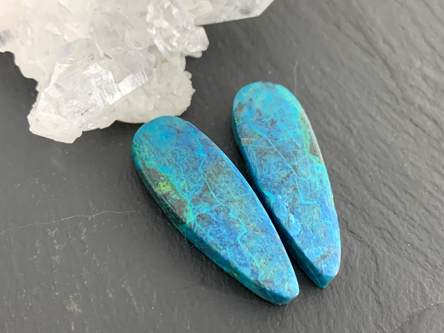 Chrysocolla pear 10x29x5mm cabochon pair