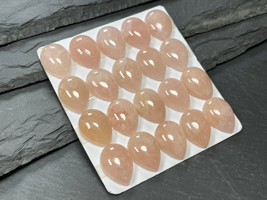Morganite pear 13x18mm cabochon - Calibrated Cabochons