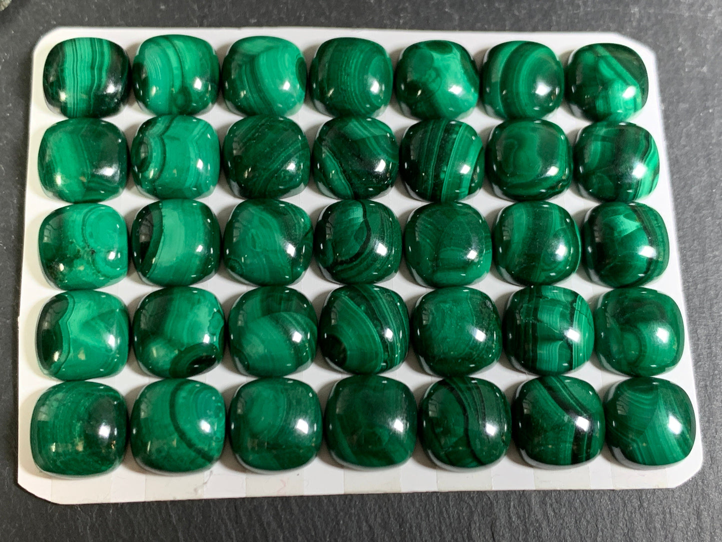 Malachite square cushion 10mm cabochon - Calibrated cabochons