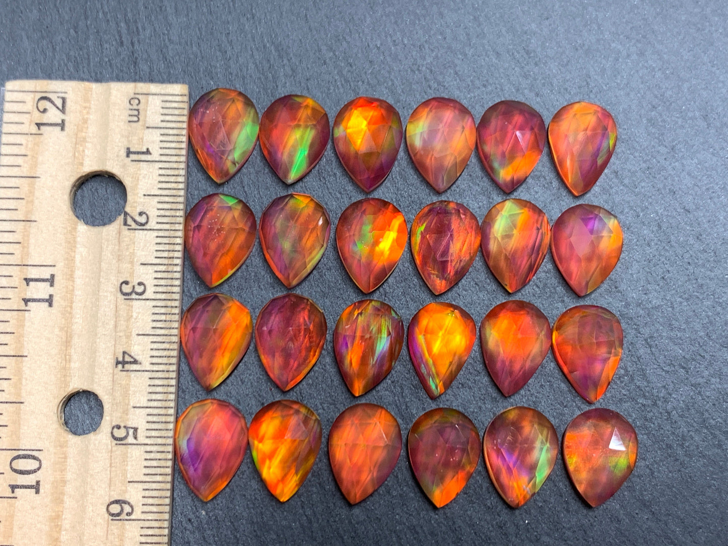 Faceted Aurora Opal Pear 10x14mm cabochon - Doublet cabochons