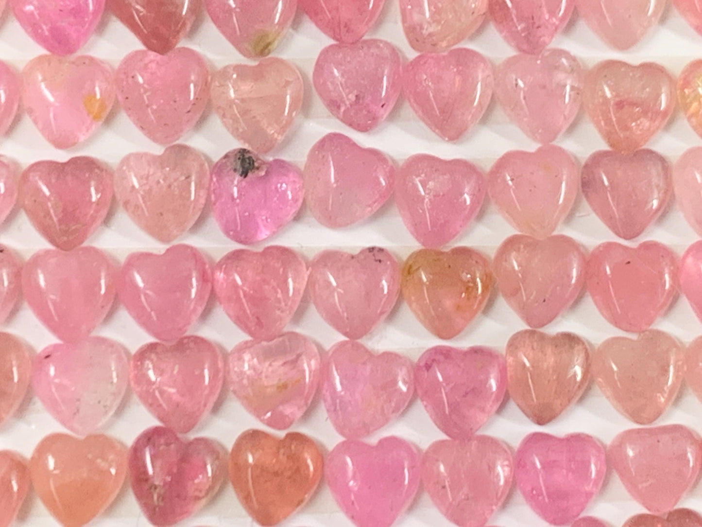 Tourmaline heart 5mm cabochon - Calibrated cabochons