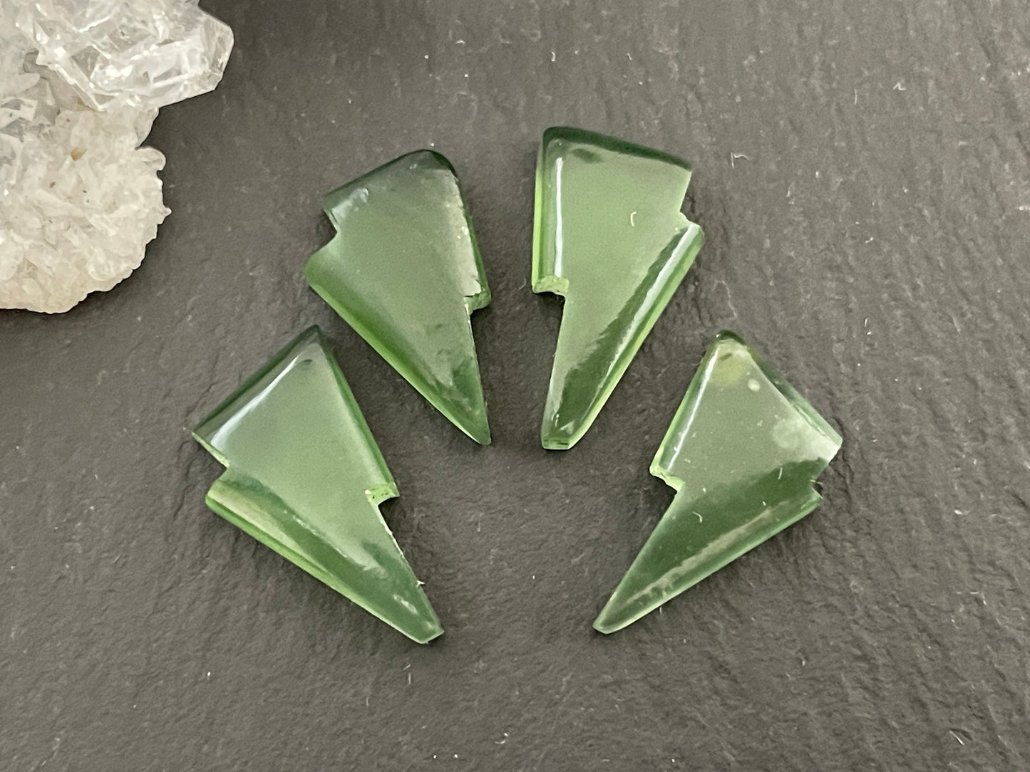 Serpentine lightning bolt 8x14mm cabochon