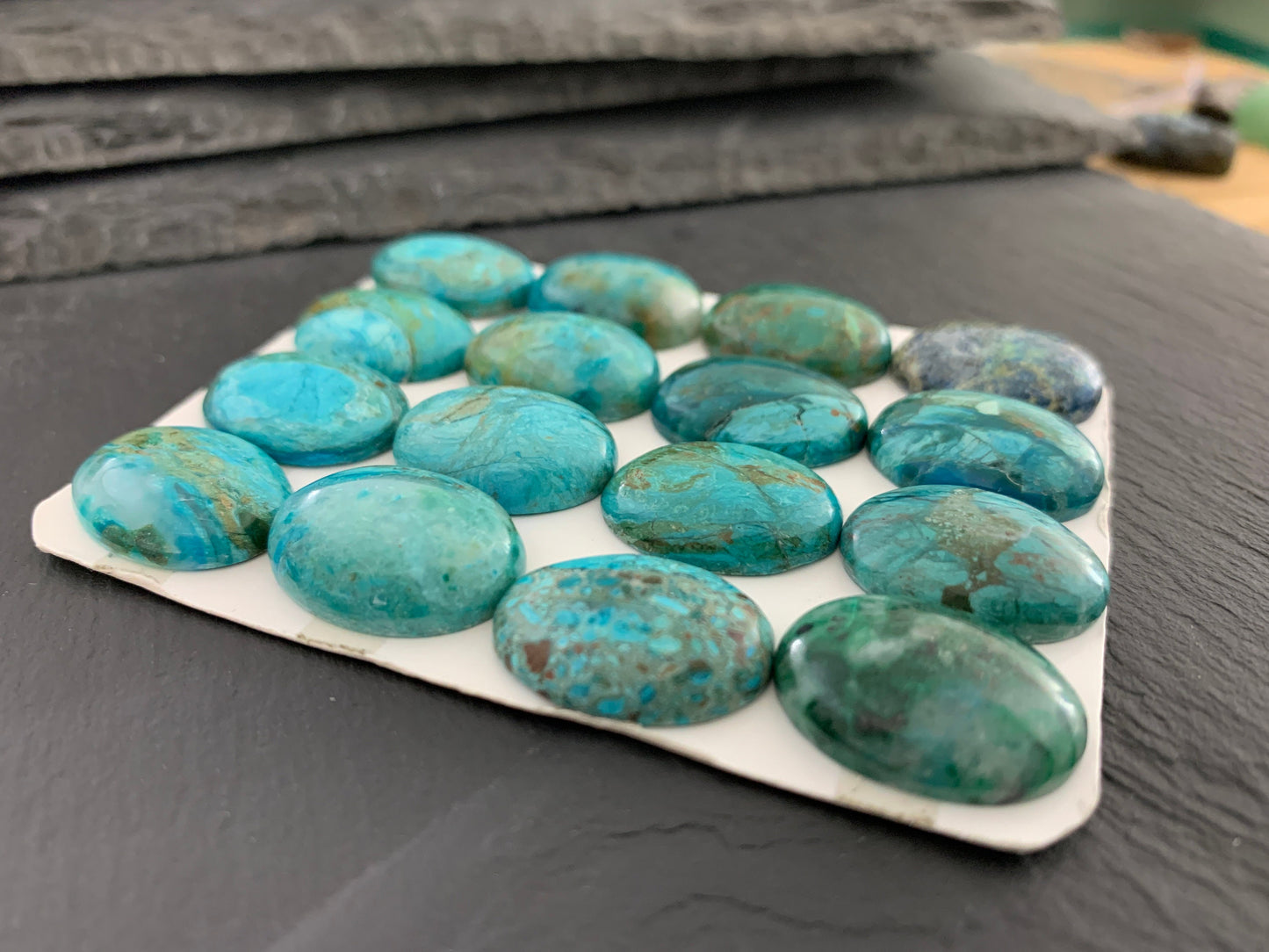 Opaline oval 15x20mm cabochon - Calibrated cabochons