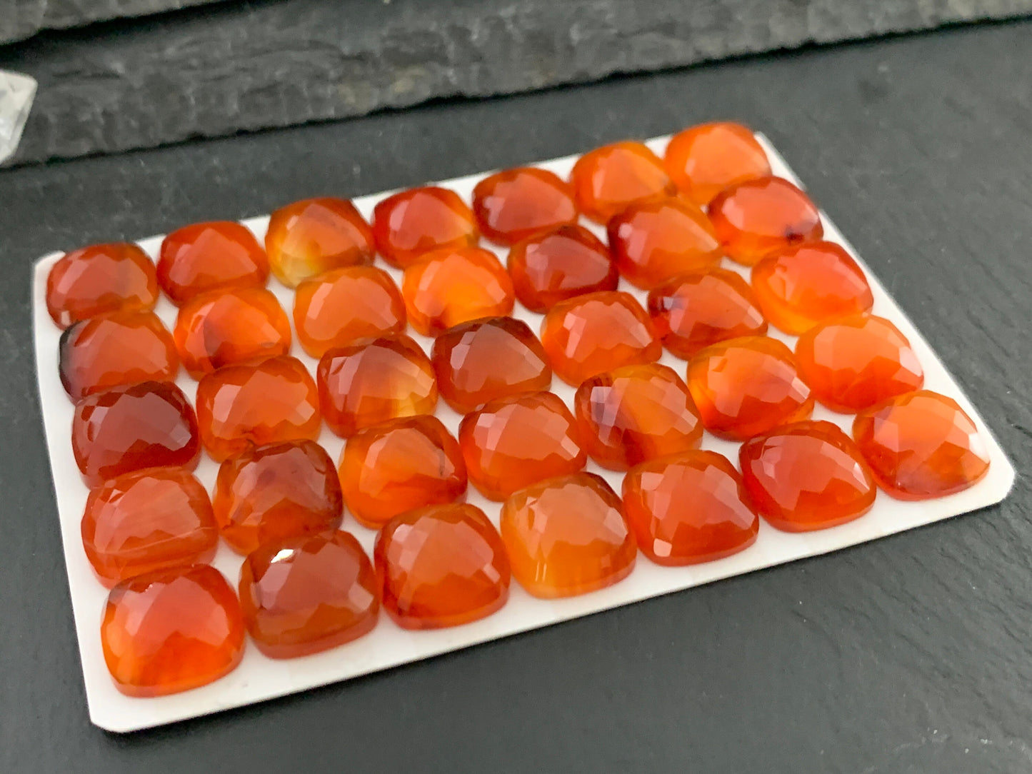 Faceted Carnelian square cushion 10mm cabochon - Calibrated cabochons