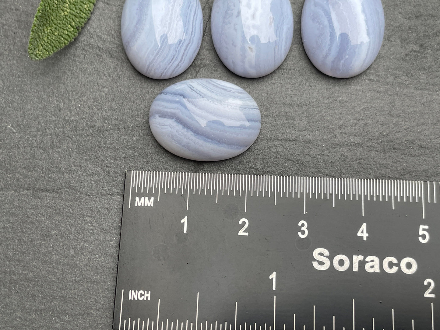 Blue Lace Agate oval 15x20mm cabochon - Calibrated cabochons