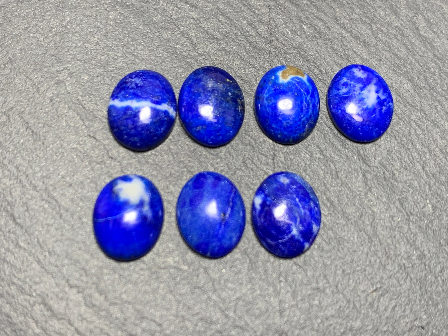 Lapis Lazuli oval 8x10mm cabochon - Calibrated cabochons