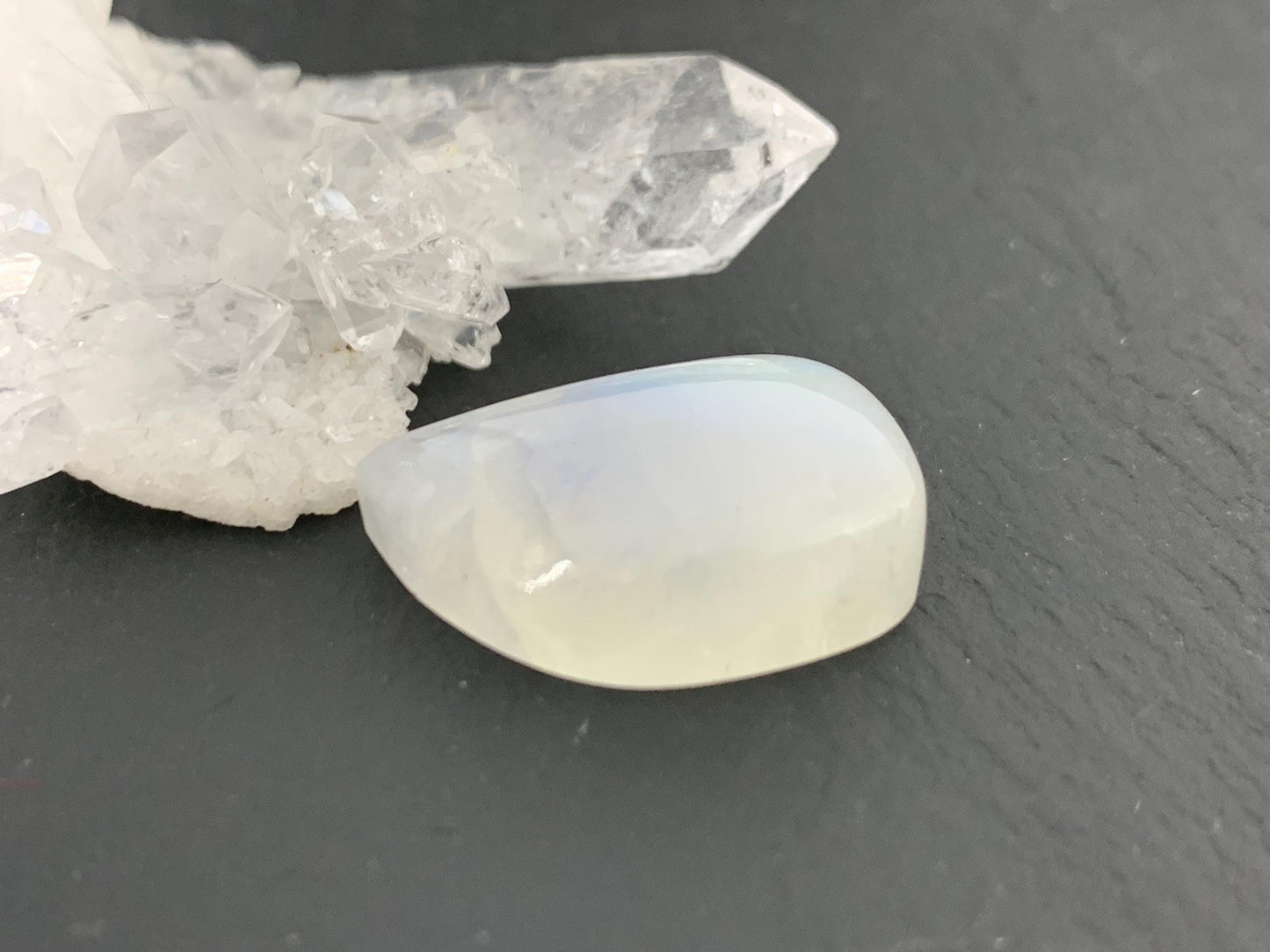 Rainbow Moonstone 21x13x8mm cabochon