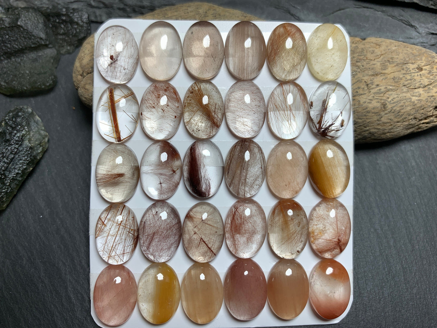 Rutilated Quartz oval 10x14mm cabochon - Calibrated cabochons