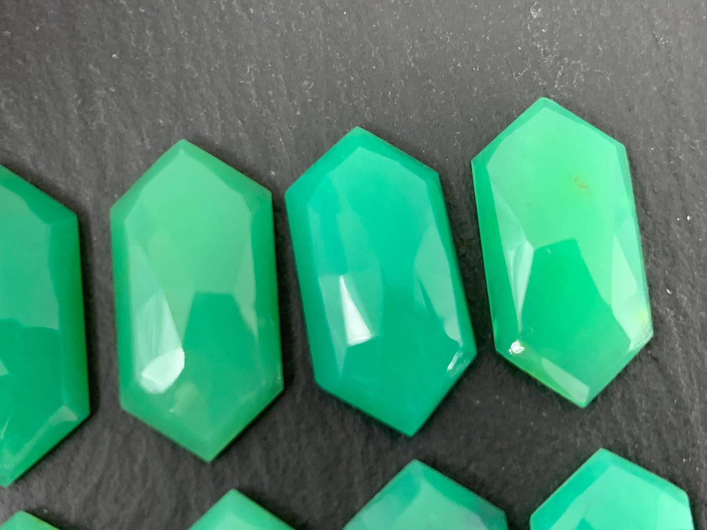 Faceted Chrysoprase hexagon 10x20mm cabochon