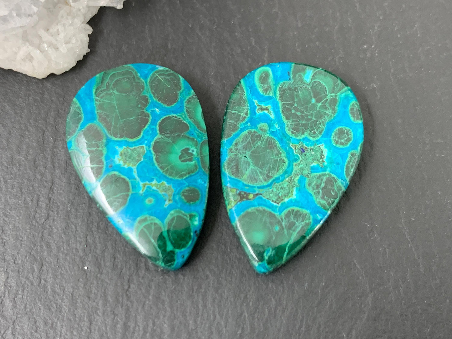 Malachite Chrysocolla pear 15x24x4mm cabochon pair
