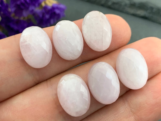 Faceted Kunzite oval 10x14mm cabochon - Calibrated cabochons