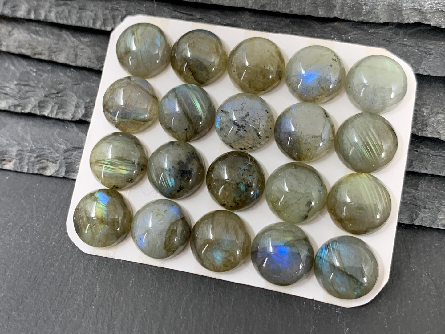 Labradorite round 14mm cabochon - Calibrated cabochons