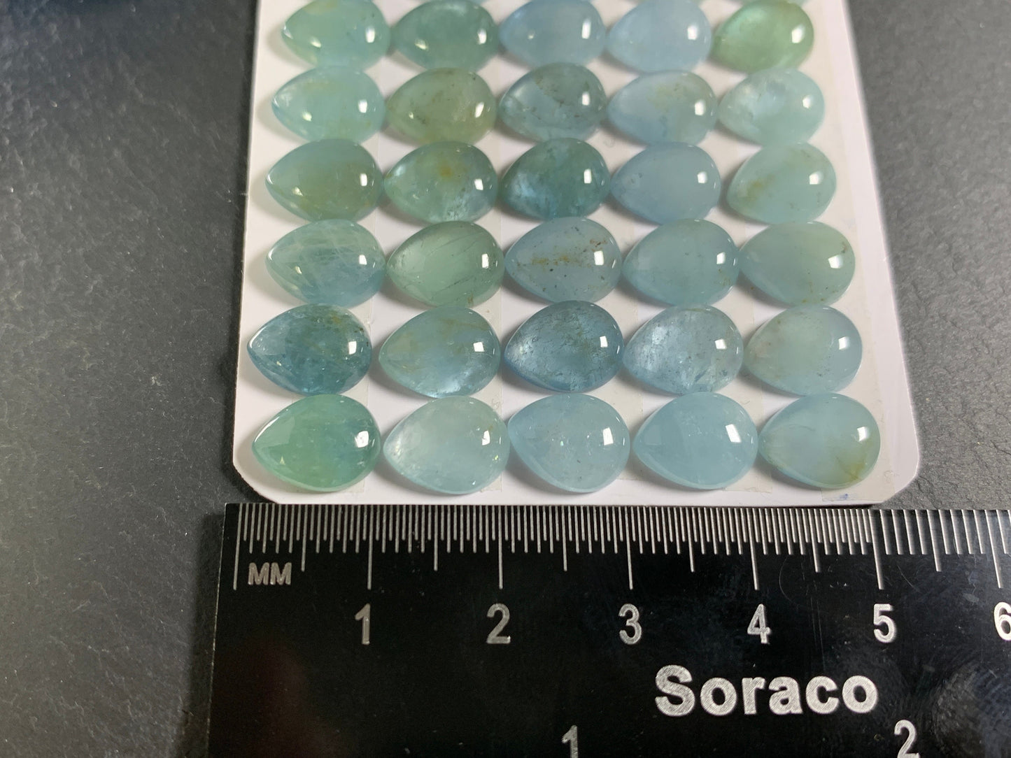 Aquamarine pear 8x10mm cabochon - Calibrated cabochons