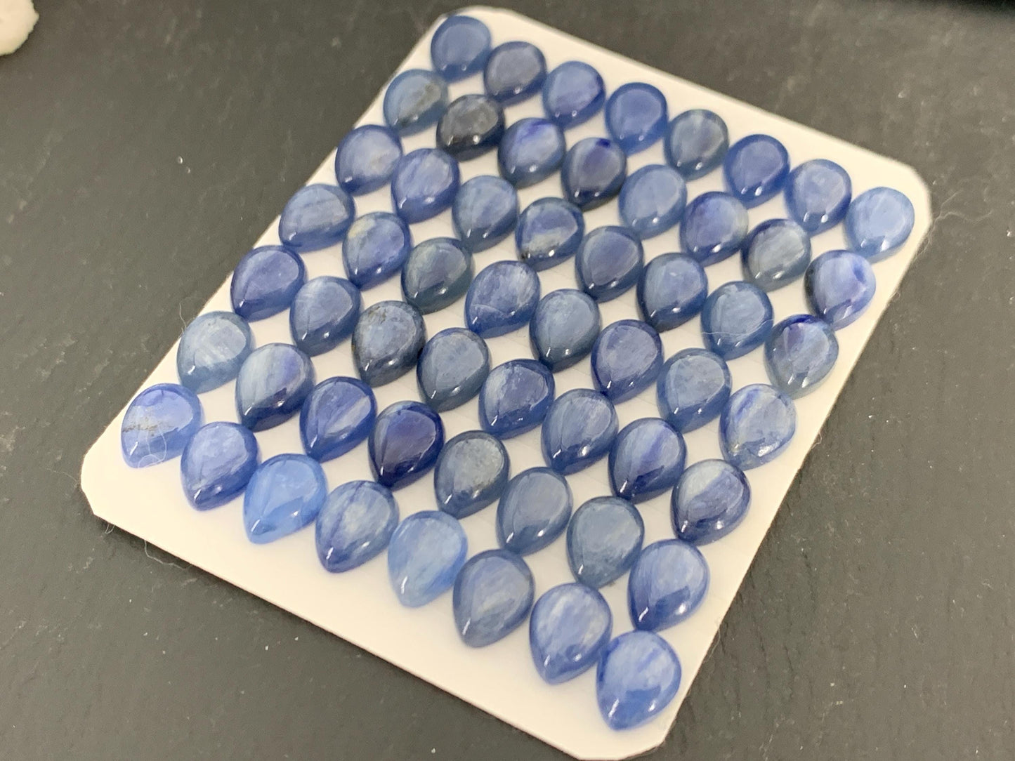 Kyanite pear 6x8mm cabochon