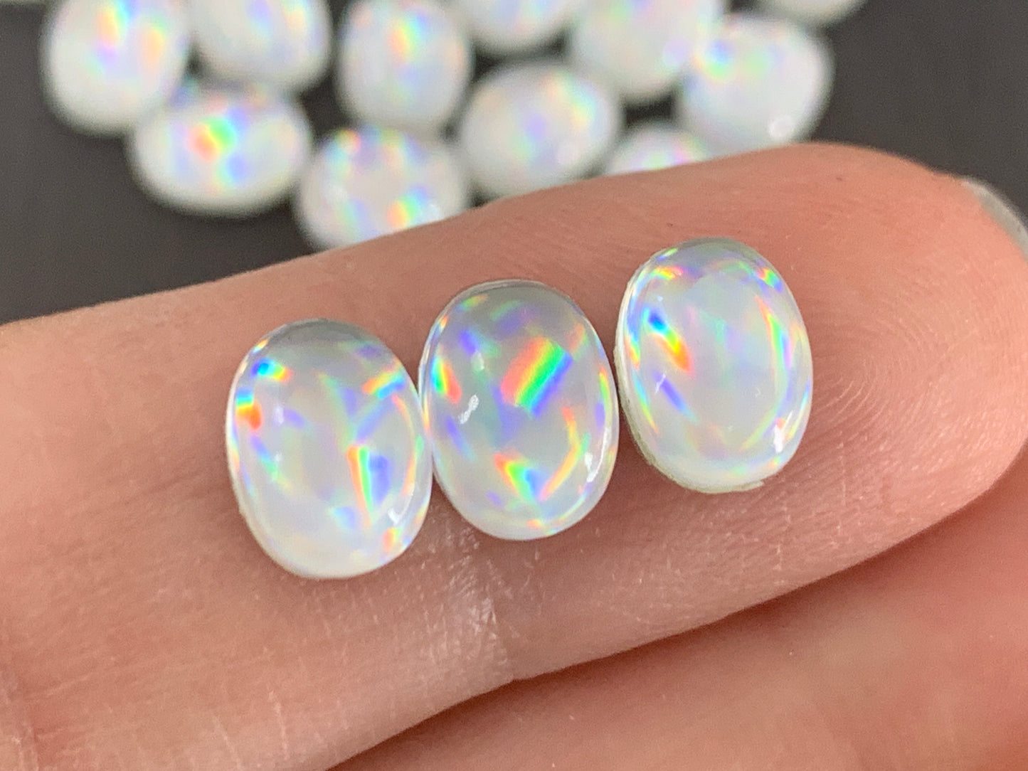 Mystic Rainbow Quartz oval 6x8mm cabochon doublet