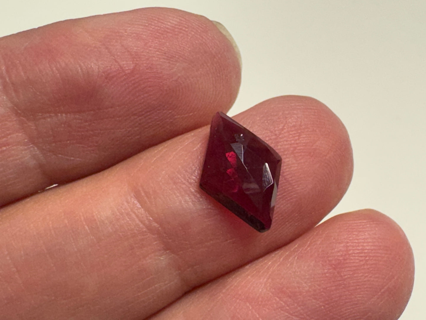 Faceted Rhodolite Garnet rhombus 8x12mm cabochon