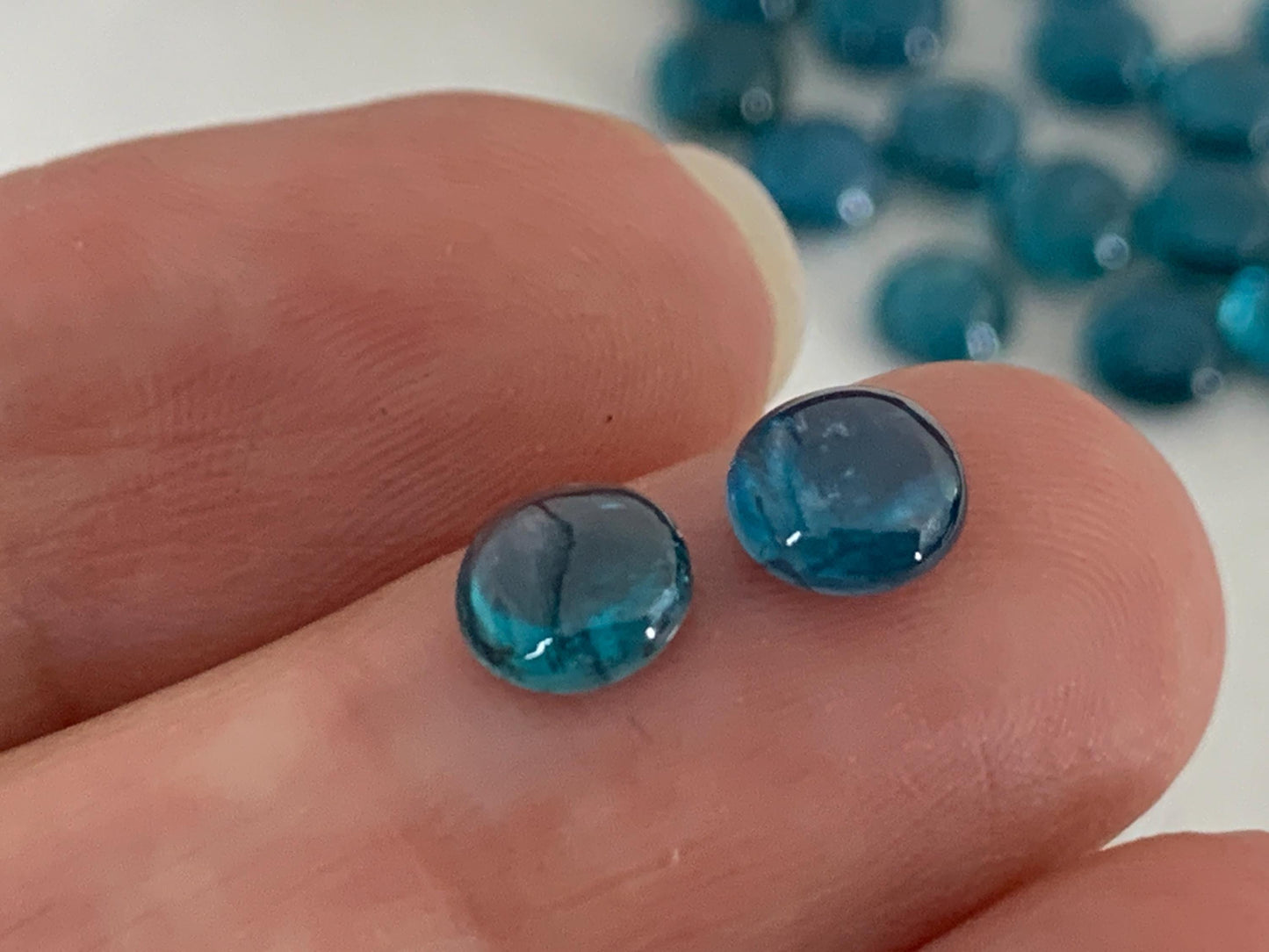 Neon Paraiba Kyanite 6mm Round Cabochon