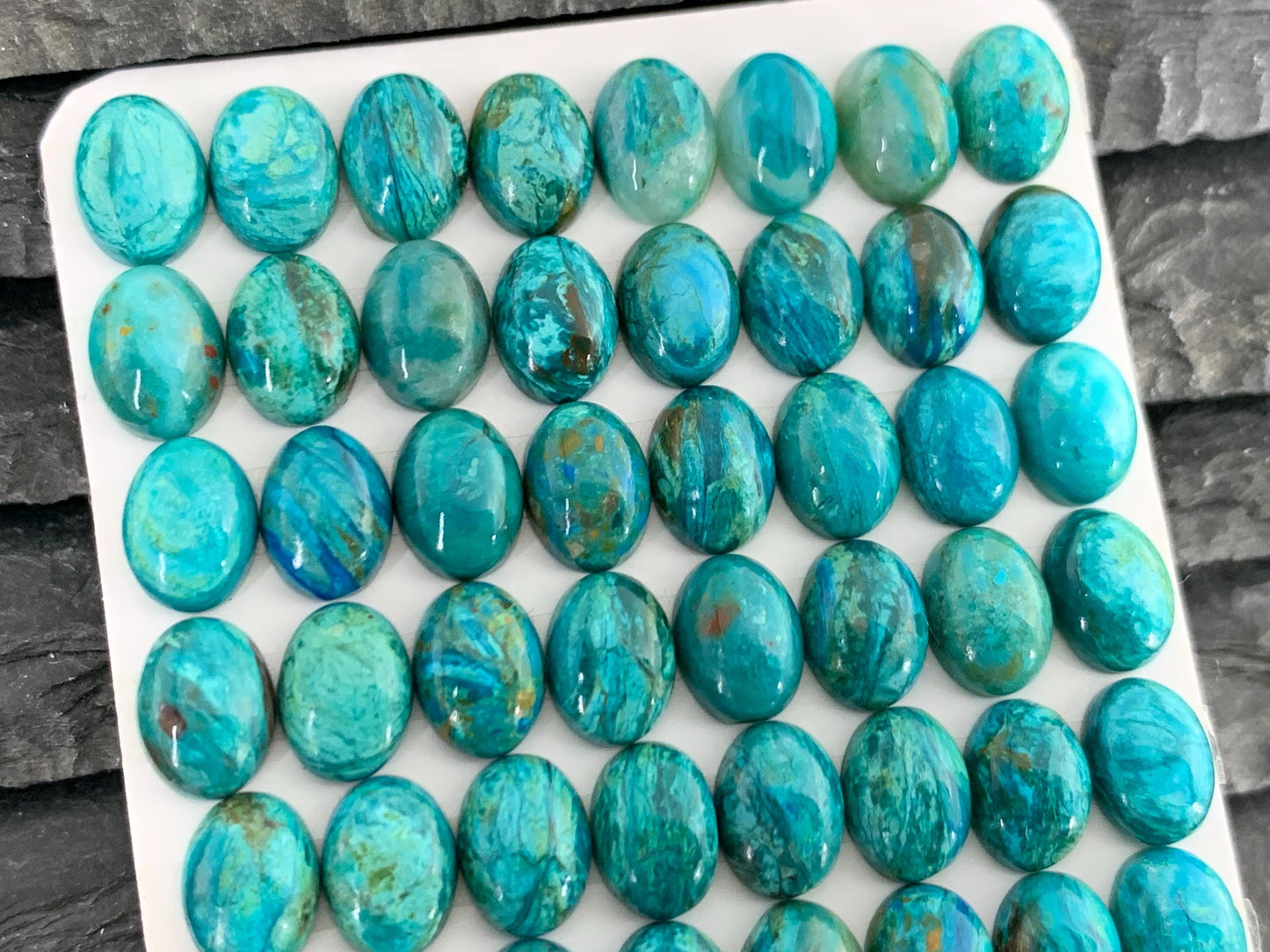 Opaline oval 6x8mm cabochon | Calibrated cabochons | Natural Opaline