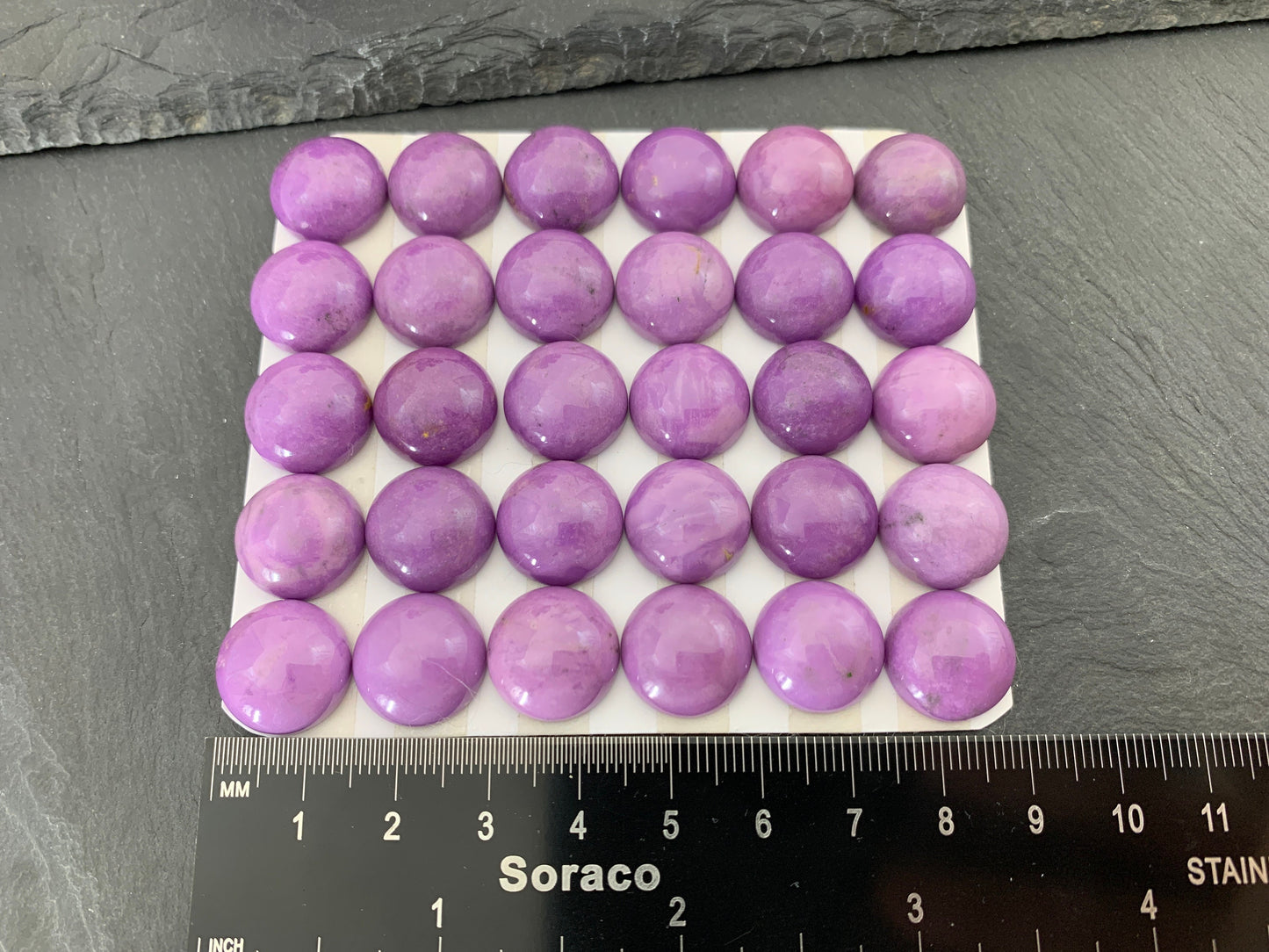 Phosphosiderite round 15mm cabochon